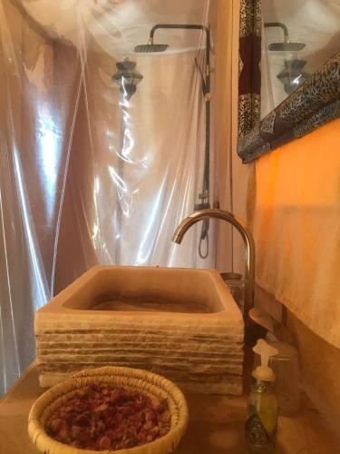 Merzouga Luxury Tents - Glamping in Khamlia