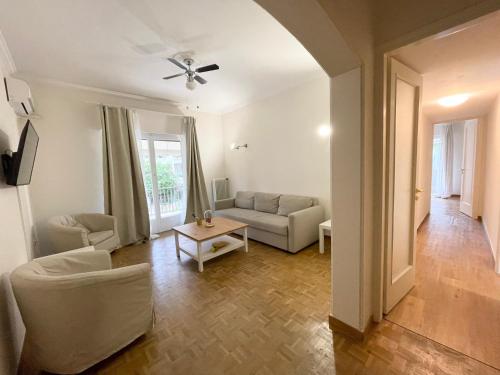Faliro Apartments Next To The Beach, Atene