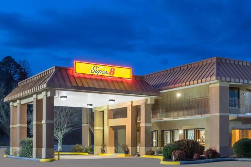 Super 8 by Wyndham Knoxville North/Powell, Knoxville