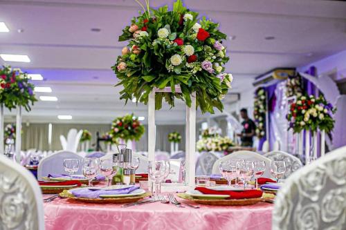 Salón de banquetes, Hotel Ivotel Abidjan in Abidjan