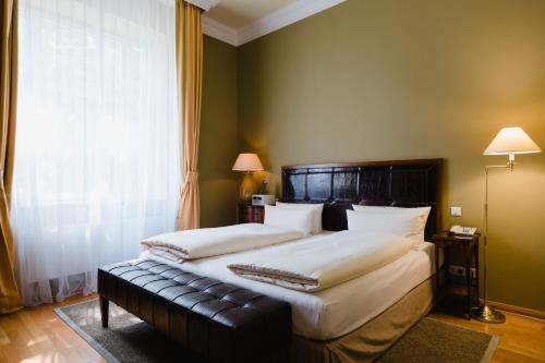 Superior Room image 7