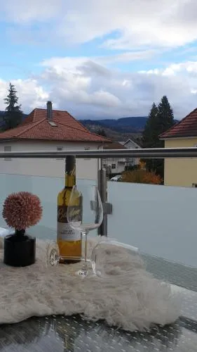 Boardingappartement Windeckblick, ruhige, zentrale Lage mit großem Südbalkon in Bühl, Deutschland