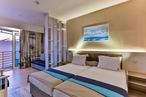 Iberostar Bijela Delfin - image 13