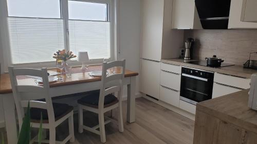 Faciliteiten, Boardingappartement Windeckblick, ruhige, zentrale Lage mit großem Südbalkon (Boardingappartement Windeckblick, ruhige, zentrale Lage mit großem Sudbalkon) in Buhl