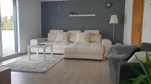 Boardingappartement Windeckblick, ruhige, zentrale Lage mit großem Südbalkon (Boardingappartement Windeckblick, ruhige, zentrale Lage mit großem Sudbalkon) in Buhl