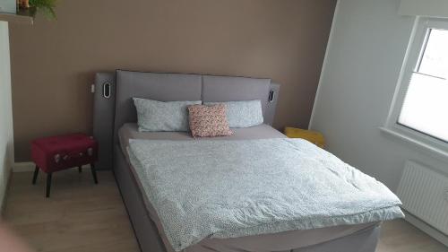 Boardingappartement Windeckblick, ruhige, zentrale Lage mit großem Sudbalkon 286m von Bühl entfernt