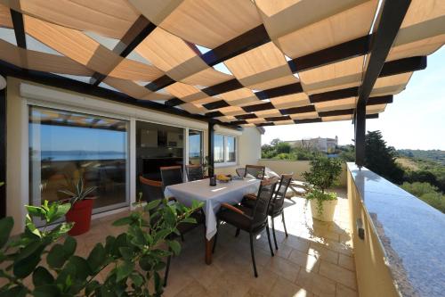 Vanda Land penthouse 5