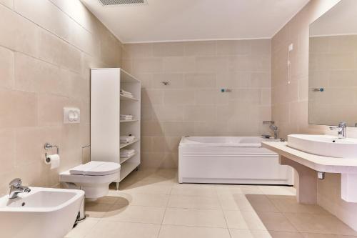 Iberostar Bijela Delfin - image 12