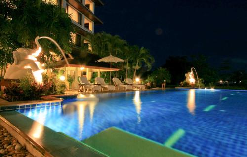 Swimming pool, The Imperial River House Resort, Chiang Rai in Rim Kok
