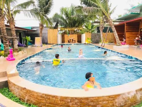 kinjo park pool delux1 double bed