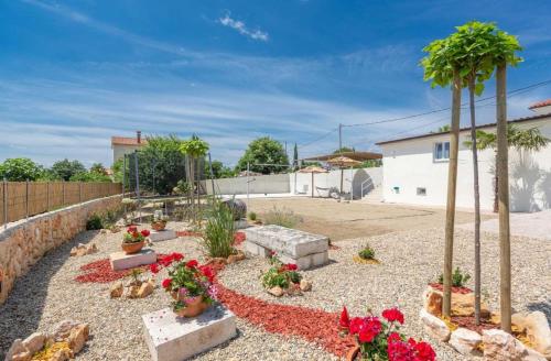 Luxury Villa Ivy - image 11