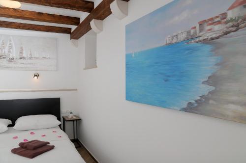 Apartment City Gem - image 14