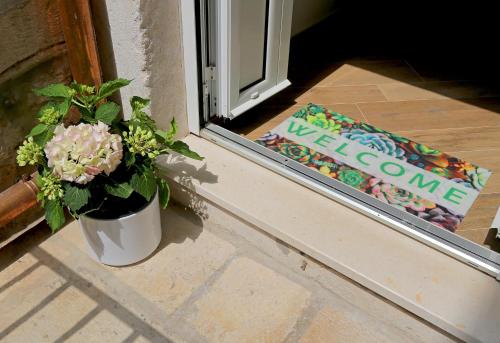 Apartment City Gem - image 10