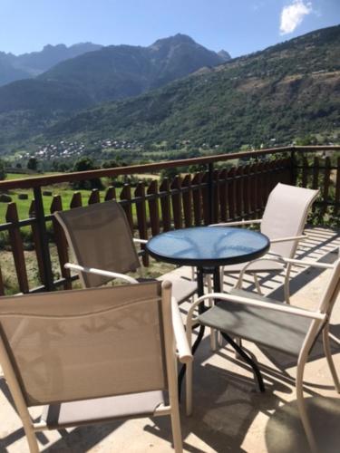 balkon/terras, Villa Le Rocher in Villar-Saint-Pancrace