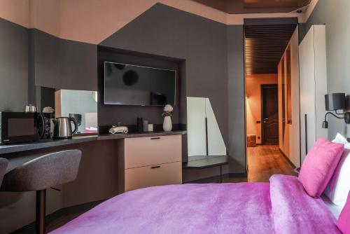Luxury Apartments Across Arena Complex