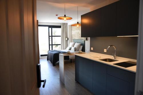 Apartment with Terrace image 10