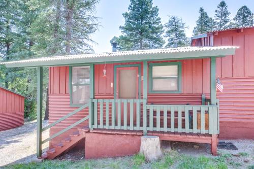 Studio Cabin with Two Queen Beds