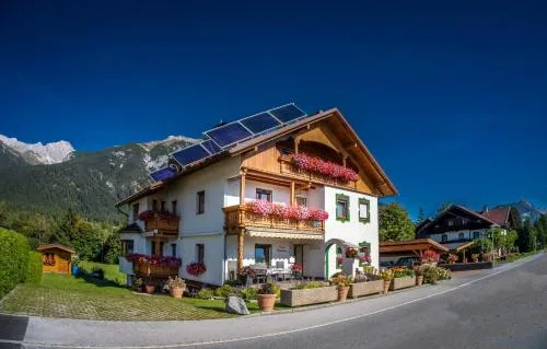 Gästehaus Schönberg in Leutasch, Österreich