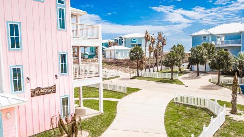 Beach Side Home Home - image 3