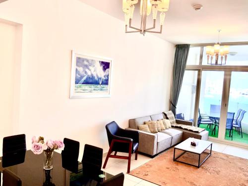 Royal bay Danet EL Emirates Apartment The palm Dubai
