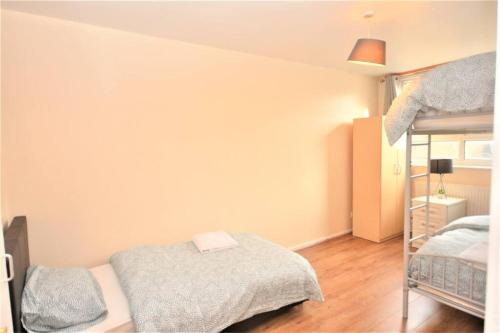 Picture of Spacious 2Bedroom Condo With Patio By Excel Centre