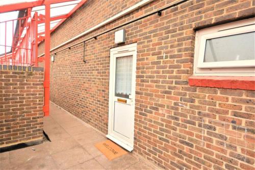 Picture of Spacious 2Bedroom Condo With Patio By Excel Centre