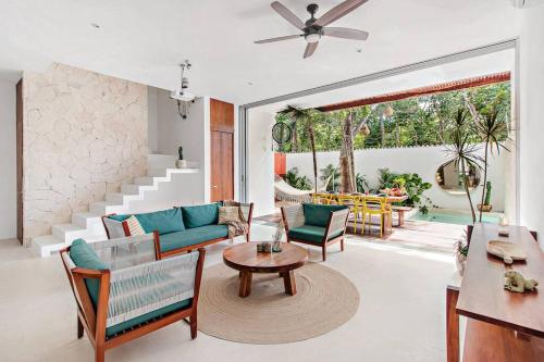 Villa Ujo 100 mb WiFi 2 Private Pools in Tulum, Mexico