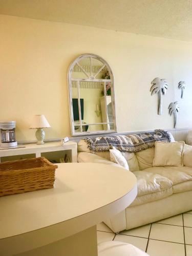 Ocean Waves - Ocean Front at Symphony Beach Club!, Ormond Beach (photo 8)
