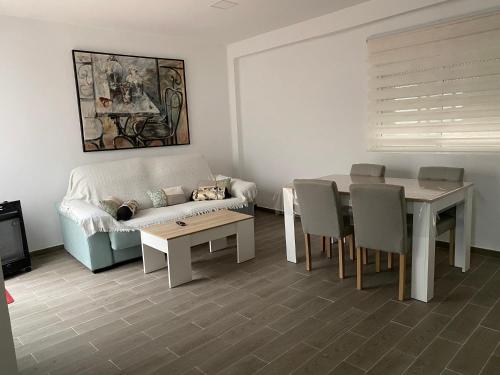  Apartamento Acogedor Casa Leonor, Pension in Enguera bei L Alcudia de Crespins