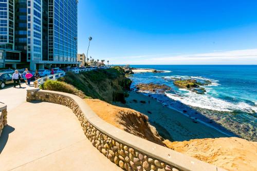 #101 - La Jolla Village Oceanfront - image 10