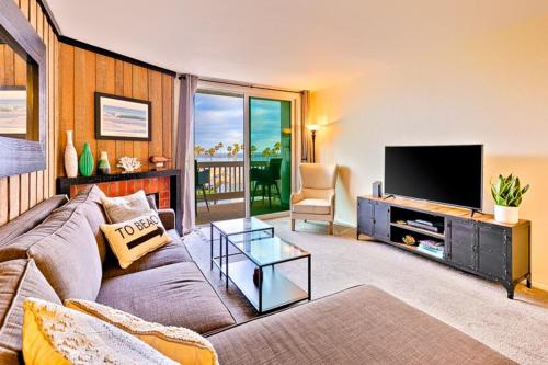 Pier View Retreat in Oceanside, USA