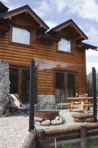 บริการและสิ่งอำนวยความสะดวก, Cabaña frente al lago Meliquina (Cabana frente al lago Meliquina) in บียา ลาโก เมลิกีนา