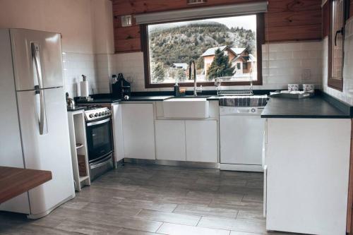 ห้องครัว, Cabaña frente al lago Meliquina (Cabana frente al lago Meliquina) in บียา ลาโก เมลิกีนา