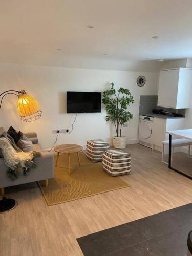 A comfortable one bed room property with open plan kitchen /living area (Flat 6)