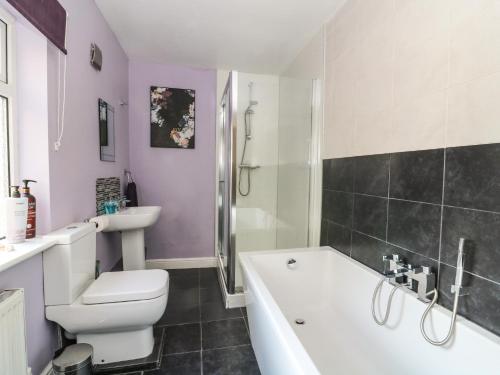 Baggergate House - image 11