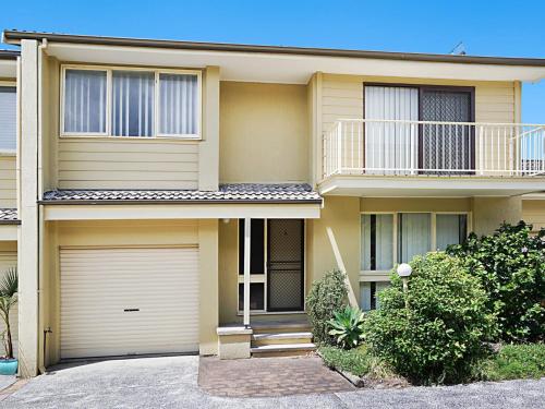 Toowoon Bay Townhouse Central Coast