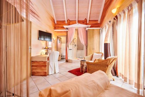 แฟลร์โฮเต็ล ซุม ชวาร์เซิน ไรเทอร์ (Flairhotel Zum Schwarzen Reiter) in ฮอร์เกา