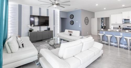 7572OML-Solterra Resort in Davenport, USA