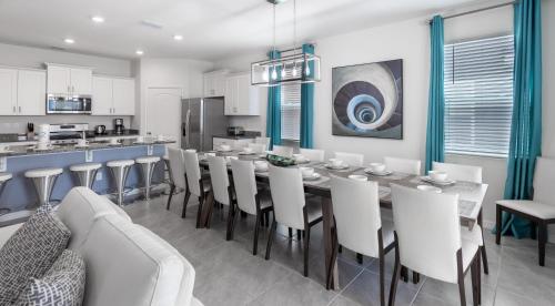 7572OML-Solterra Resort in Davenport, USA