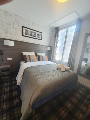 HOTEL SAVOY in 14th - Tour Montparnasse