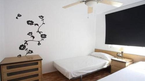 One-Bedroom Apartment image 7
