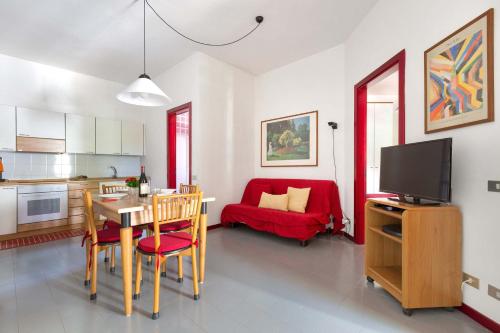  Red Apartment by BarbarHouse in San Cataldo
