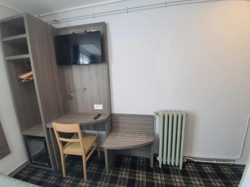 HOTEL SAVOY - image 9
