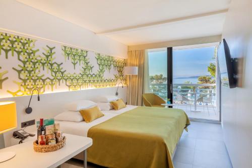Standard Double Room with Balcony-Sea side - Annex