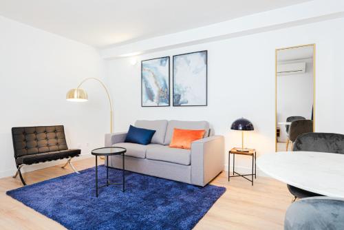 Premium Accomodation in La Rosaleda Area - Madrid - Tap to explore photos