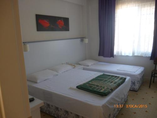 Triple Room with Partial Sea View