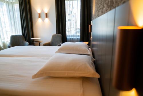 Hotel Iris - image 12