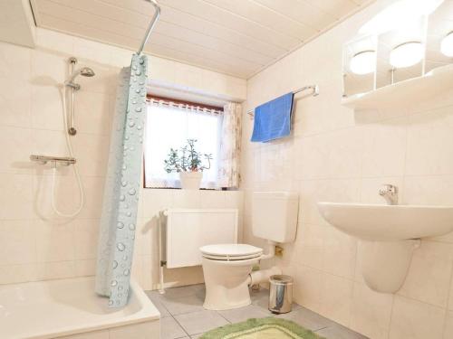 Bathroom, Trautes Heim Ferienwohnung Ost in Maasholm