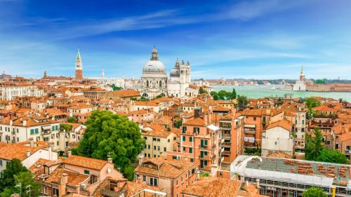 Ca' Dell'Opera Luxury Apartment with Terrace - image 4