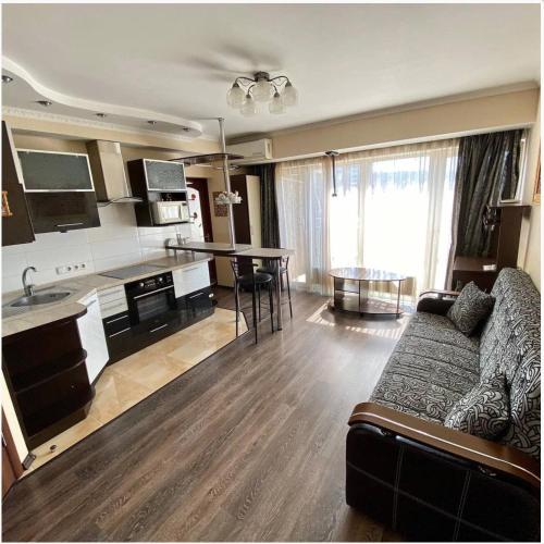3-bedroom apartment Most City area - image 2